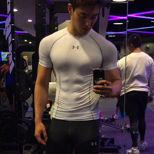dkfnoenwz: teengaykorea:  다 벗겨버리고싶다  내스타일.. 설빙남ㅠ
