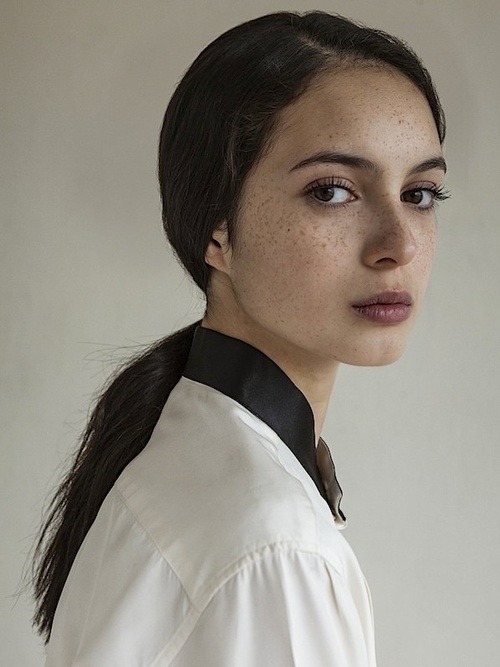 youbroketheinternet:  freckles 