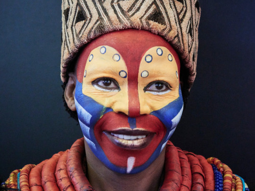 Get inspired by lead makeup artist Brenda O’Brien as she creates the Nala and Rafiki looks! Mastercl