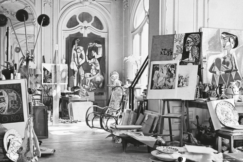 crabe-grenouille: Pablo Picasso house and adult photos