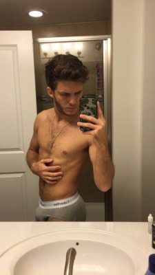 adamastosx:new place, same calvins