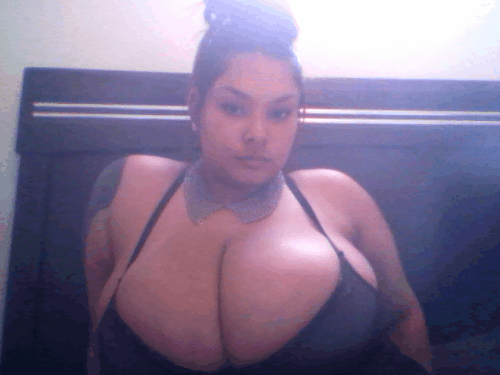 blackmansir:  galleryofahermitcosplayer:  Dahlin’  Damn 