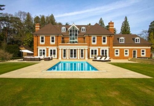 harryswinston:  Liam Payne bought a mansion for £5.1 million with ‘insane security’ 