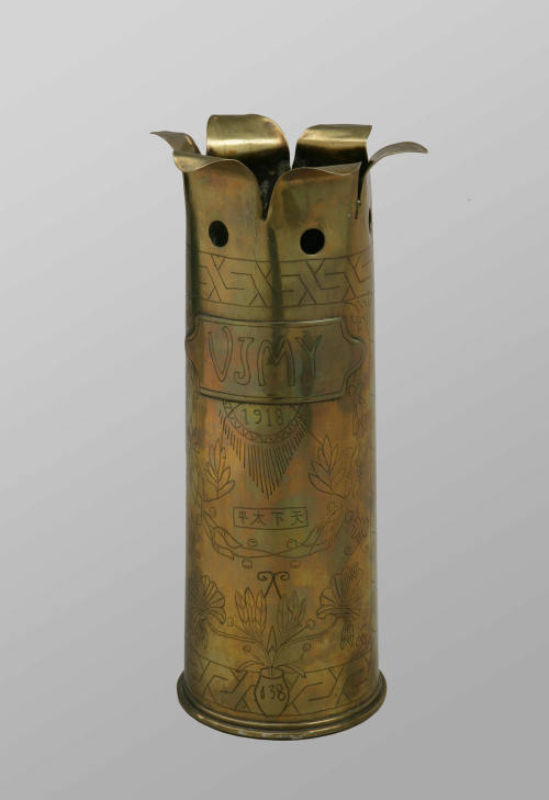 historyarchaeologyartefacts: WW1 Artillery Shell Trench Art Vase, France, 1918. [1920x2800] Source: 