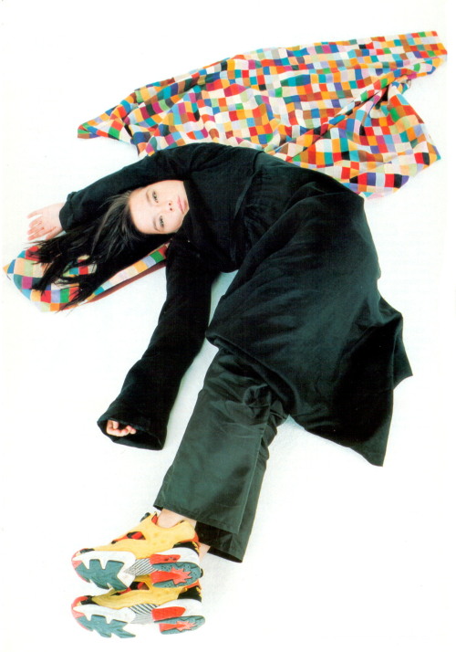 Björk par Peter Robathan (1995)mise à jour grand format