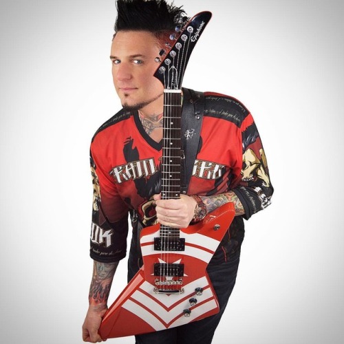jasonhook5fdp: I’m incredibly proud to announce the release of my new Epiphone signature M4. C
