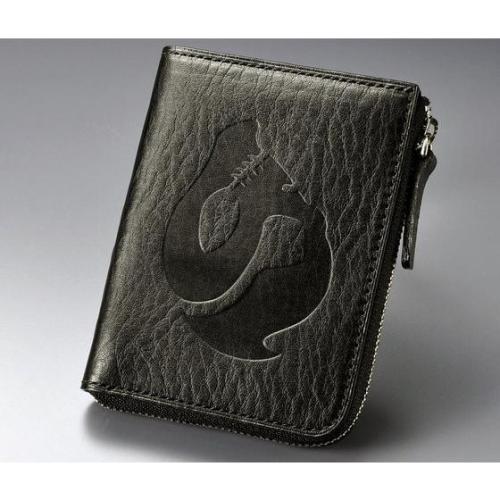 Premium Bandai is re-releasing two genuine leather wallets themed after Kamen Rider Skull. Both are 