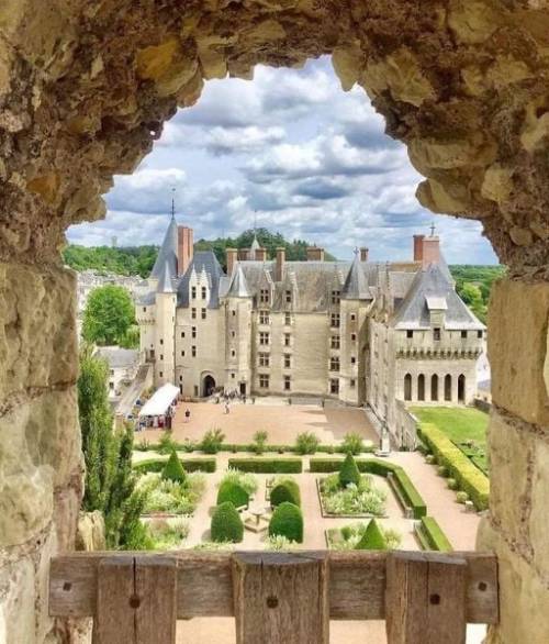 legendary-scholar:  Langeais Castle - France.