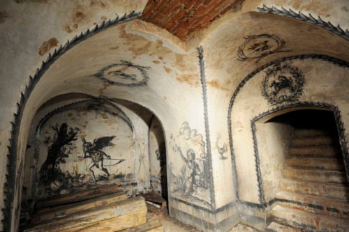 speciesbarocus:The crypt beneath the Church of the Nativity of Our Lord, Loreta, Prague.> Photos 