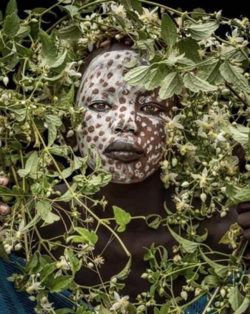 Giovanna Aryafara - Surmas (The Flowers People - Ethiopy) part #2 Nudes & Noises