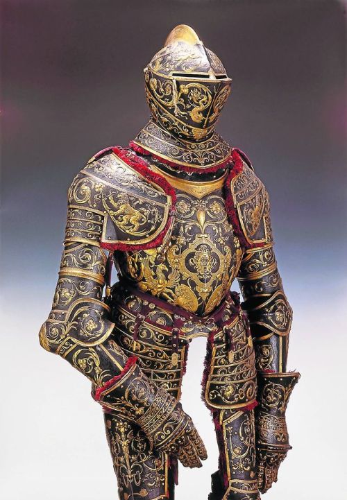 historyarchaeologyartefacts:Armour of Eric XIV of Sweden, 1556 [1400x2048] daddy long leg