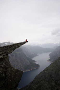 wolverxne:  Trolltunga ~ by: OpplevOdda 