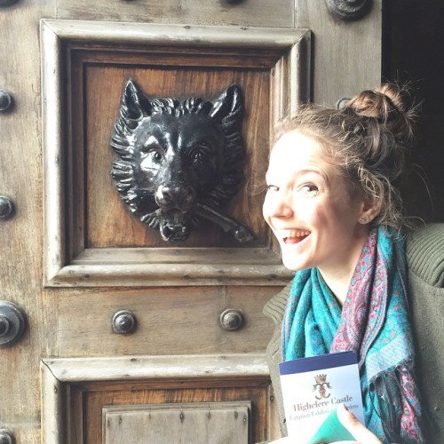 A wolf and a very happy squirrel @lauracliss #Highclere #highclerecastle #squirrel #newbury #downton