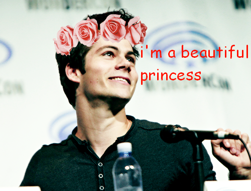 seventhcircleofhell:  Dylan O’Brien @ Wondercon 2014 x   X I’m (not) sorry.