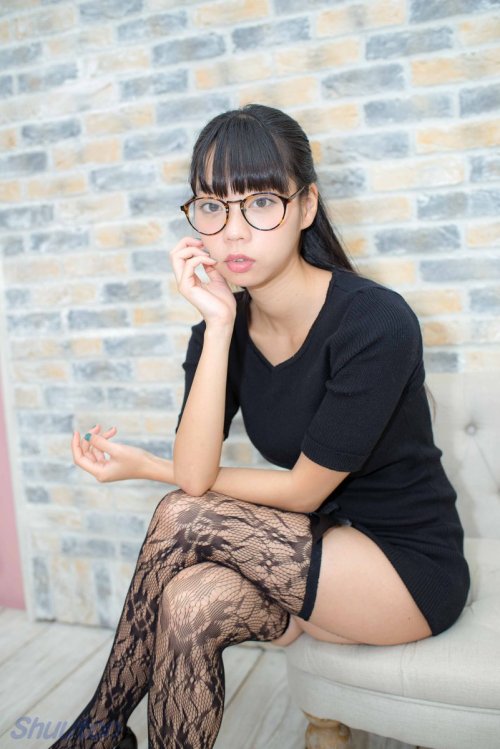 purvybaddy1: aichan-whom-madboy-remade: 青山ひかる　オールブラック she is sexy