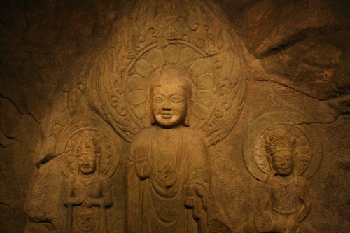 korean-art:Rock-carved Triad Buddha in SeosanLate Baekje periodLate 6th, early 7th centuryThis is th