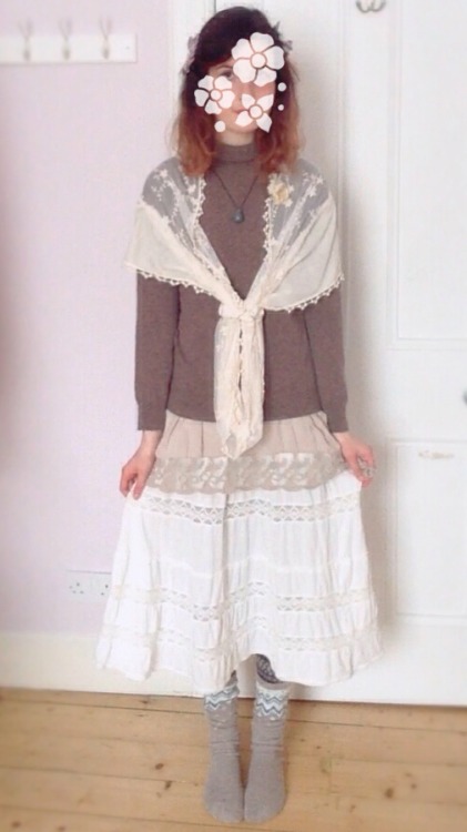 lacemoths:  A full on mori kei outfit. I’m ready for autumn!
