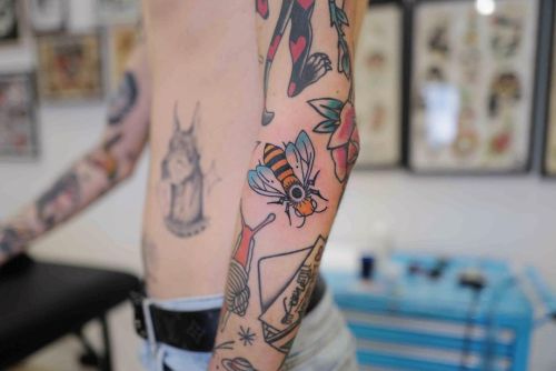 This guy tattoo collectionThanks B #patrykhilton #panterabydgoszcz #bee #beetattoo #tattoocolectio