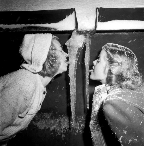 vintage-sweden: Ice licking, Sweden.