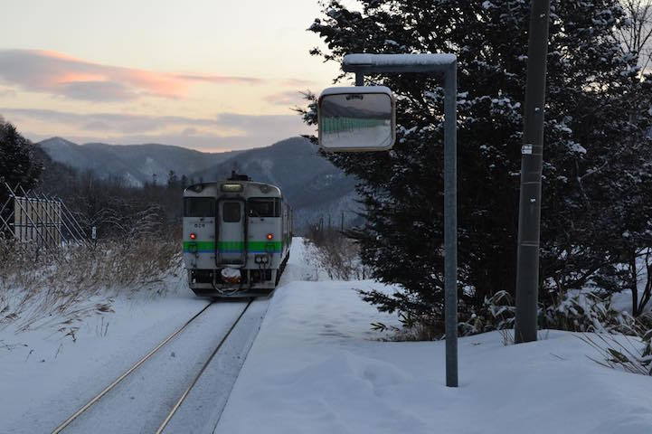 sixpenceee:  Old Japanese Train Station Stays Open for Only One Daily Passenger Japan’s
