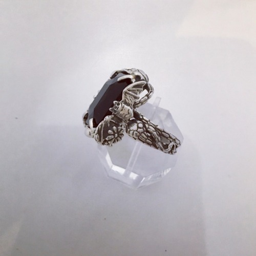 witasaweapon:anomalyjewelry:Coming soon…@mother-entropy::gutteral moan:: oh holy shit.