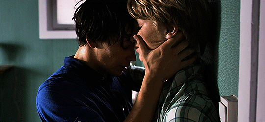 🐧 You Must Be Gay+ To View This Blog*