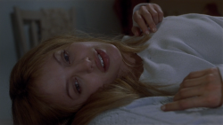 elphvie: “She thinks she’s hot shit because she’s a sociopath.”  Girl Interrupted 1999 