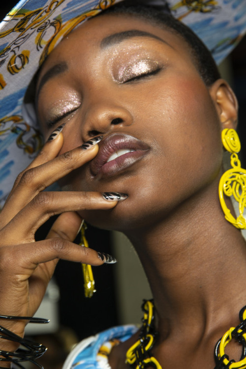 midnight-charm: Eniola Abioro backstage at Moschino Spring / Summer 2019