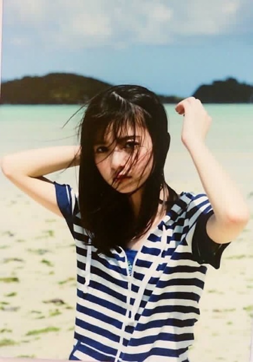 omiansary:   2nd Photobook   １時間遅れの I love you   Hell yaaaaa…. 
