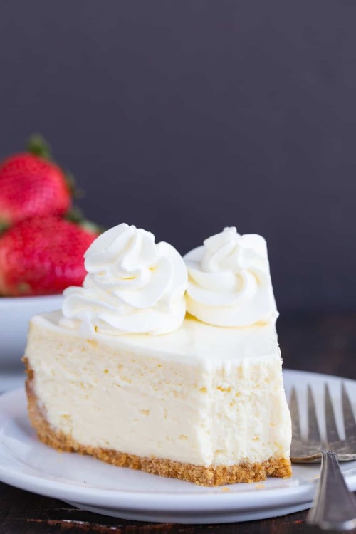 foodffs:Perfect CheesecakeFollow for recipesIs this how you roll?