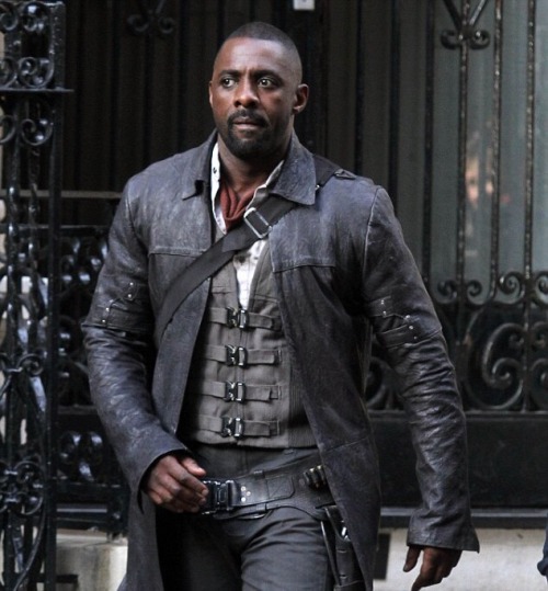 someponys-scribbles:  rarityismywaifu:  dailydris:  Idris Elba on set of “The Dark Tower” in NYC.  !!!!!!!!!! OOH MAN OH GOD  IT"S GOING TO HAPPEN  FUCKING HYYYYYPE! 