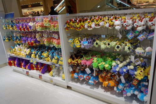 pacificpikachu: Pokémon 20th Anniversary at Mega Tokyo Pokémon Center! Pokémon 