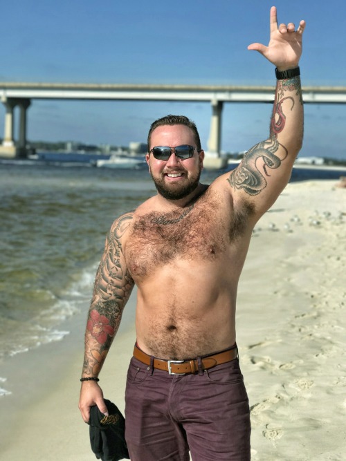 konkeriano22:  Beast mode at the beach!