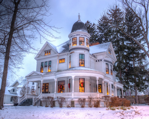 steampunktendencies:Snowy Victorian Houses 3Snowy Victorian 1 & 2