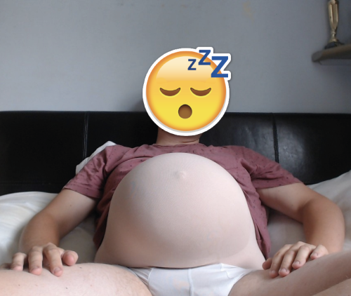 @googlyboble is so exhausted with all of the movement in his massive bump. He’s so tired he can’t ev