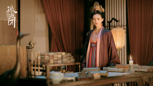 This drama has one of the best Song Dynasty hanfu’s in a long time 