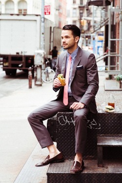 the-suit-man:  Suits, mens fashion and summer