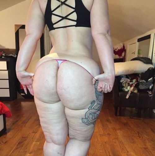 phatwhiteass:Whooty Sex Videos | Free Live Sex on Cams