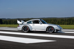 automotivated:  mcchip-dkr Porsche 911 GT2