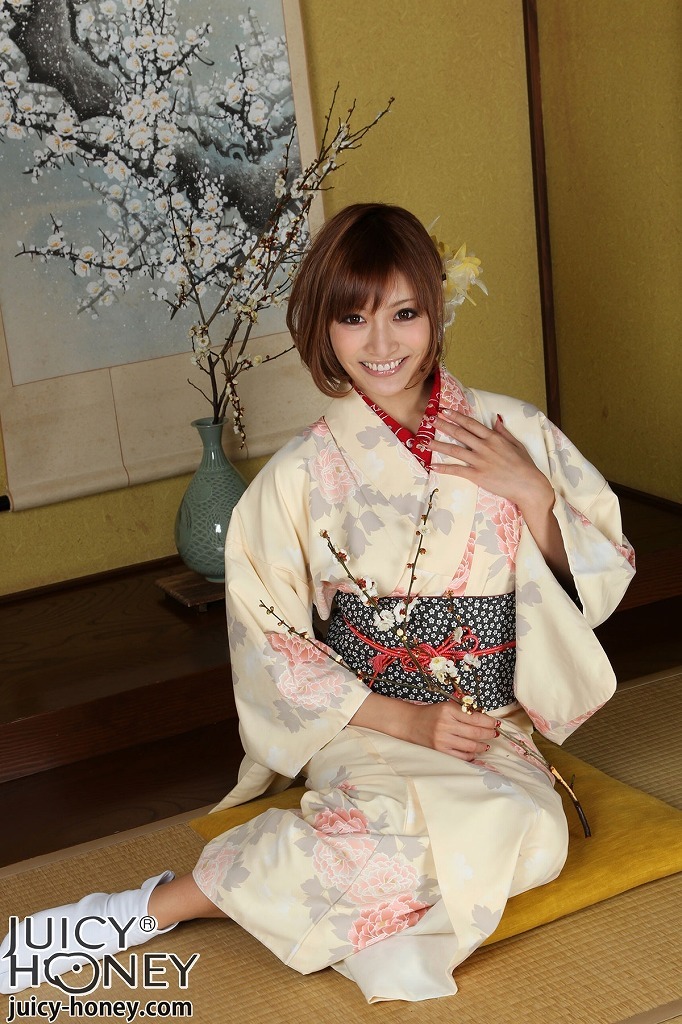 hiramekin:  明日花キララ出典：http://www.bobx.com/av-idol/
