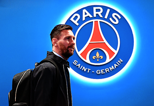 LIONEL MESSI↳ Arrives to the stadium for the Ligue 1 match between Paris Saint Germain and FC Lorien