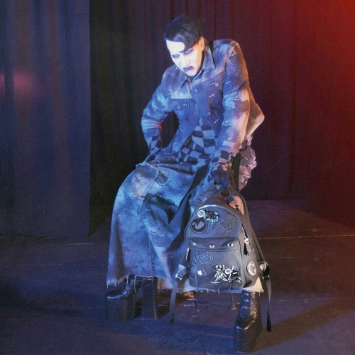 fear-queer:  Marilyn Manson + Courtney Love for Marc Jacobs’ Fall 2016 ad campaign  