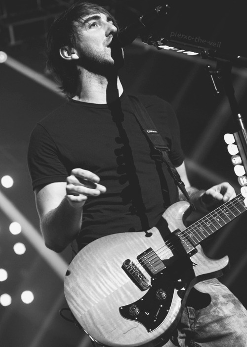 pierxe-the-veil:  Alex Gaskarth || All Time Low 