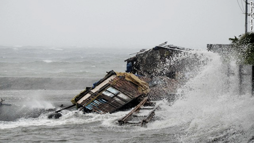 TYPHOON HAIYAN RIPS THROUGH CENTRAL PHILIPPINESTyphoon Haiyan is a Category 5 storm, the strongest t
