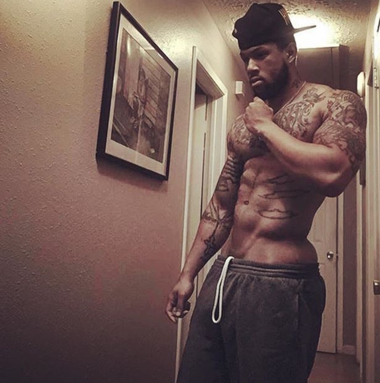 blackmalefreaks:  ♀BLACK-MALE-FREAKS♂ #blackhulks  #blackmalefreaks   yes mmm