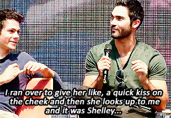rulesdown:Tyler Hoechlin telling what was his most embarrassing moment on set +