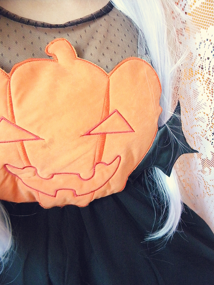 hyominyanlee:  ☆Ta-ta-ta-taaam!☆ Hallowen is coming soon .I’m back with another