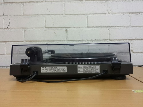 Technics SL-Q2 Semi-Automatic Quartz-Locked Direct-Drive Turntable, 1979