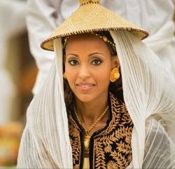 fckyeahprettyafricans:  Ethiopia afrikanattire: