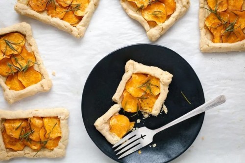 http://faring-well.com/savory-sweet-potato-rosemary-tarts/